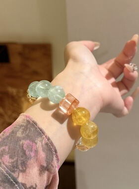 天然红胶花绿萤石水晶手串黄萤石柠檬晶方糖手链女小众时尚送朋友