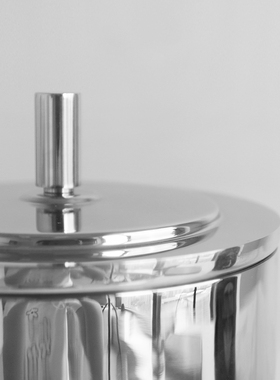 现代轻奢不锈钢提盖小冰桶网红香槟桶家用创意冰镇红酒冰块收纳桶