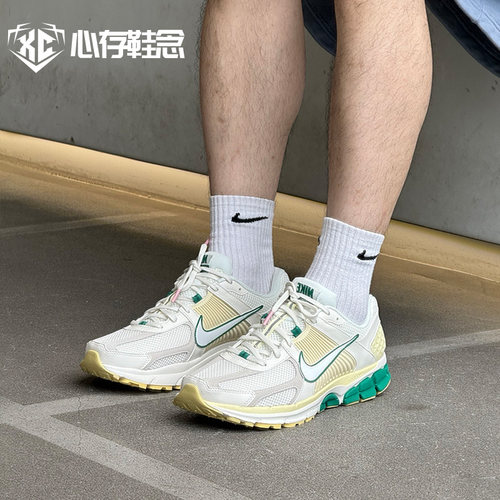 耐克跑鞋男款Nike Zoom Vomero 5全掌碳板竞速运动鞋BV1358-001 - 图2