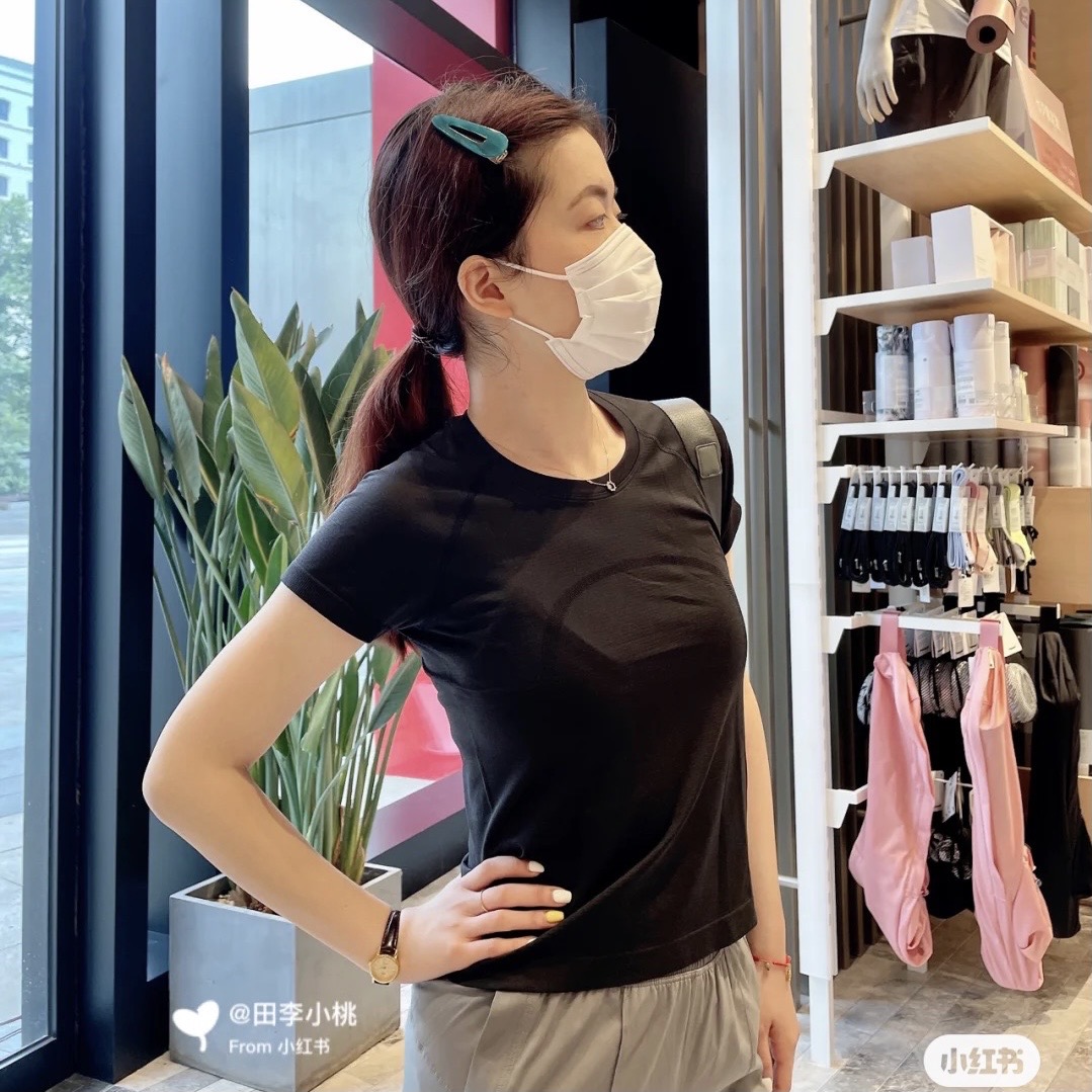 lululemon Swiftly Tech Short Sleeve 2.0瑜伽运动速干短袖T恤女 - 图1