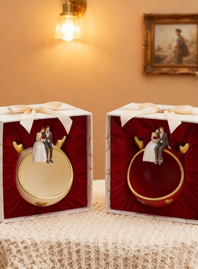 喜庆人物树脂收纳摆件礼盒装