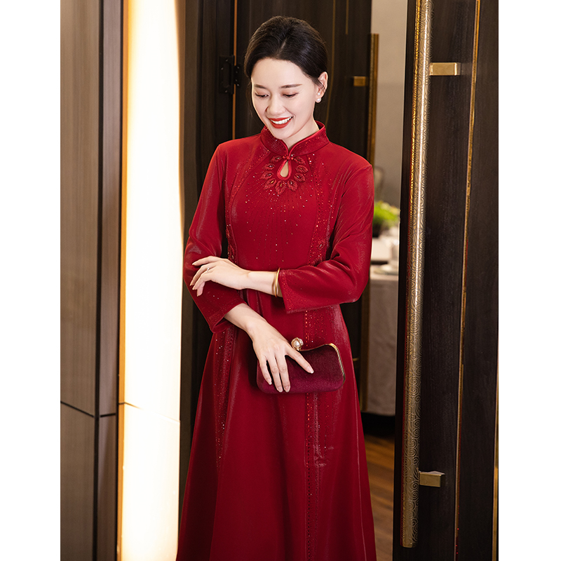 喜婆婆婚宴装旗袍冬季加绒加厚披肩妈妈礼服外套外搭红色高端斗篷 - 图1