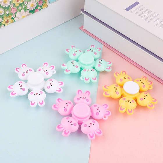 Children's five-headed rabbit fingertip spinner decompression spinning top kindergarten amusement park stall creative decompression toy