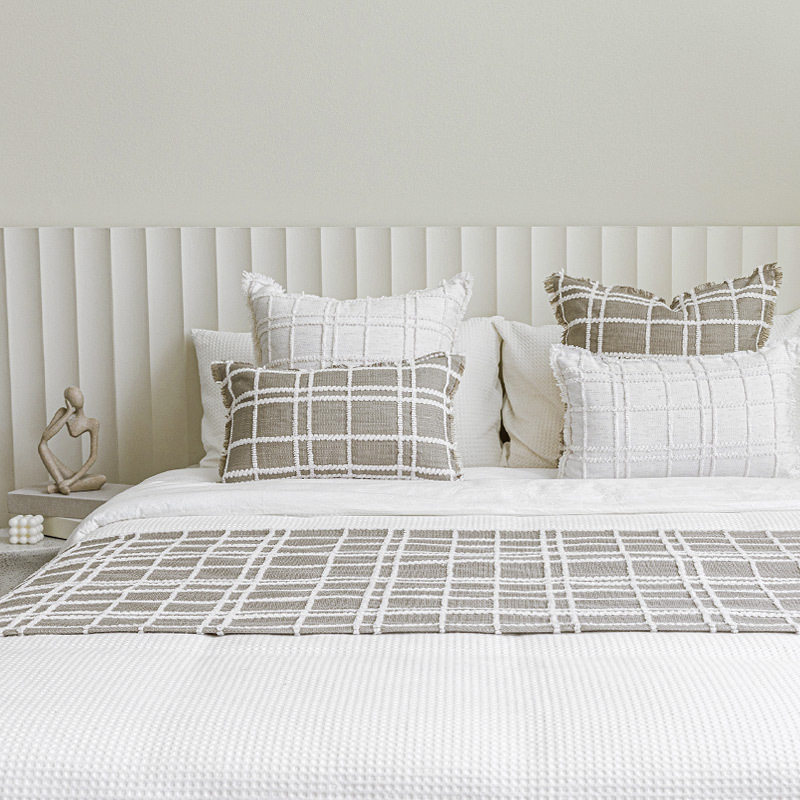 简约现代酒店民宿床品套件床尾巾靠枕卡其色设计师样板间床旗抱,淘宝优惠券,粉丝福利购,淘宝优惠卷