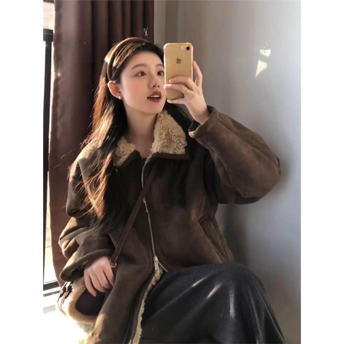 冬季麂皮加厚夹克棉服女2025新款日系覆古宽松加绒保暖羊羔毛外套,淘宝优惠券,粉丝福利购,淘宝优惠卷