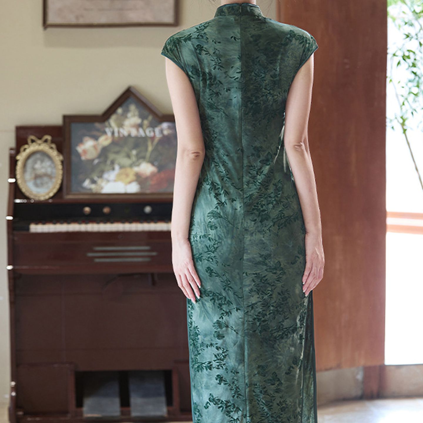 绿色炸街旗袍女2025秋冬新款复古新中式改良月牙袖国风素雅连衣裙 - 图3