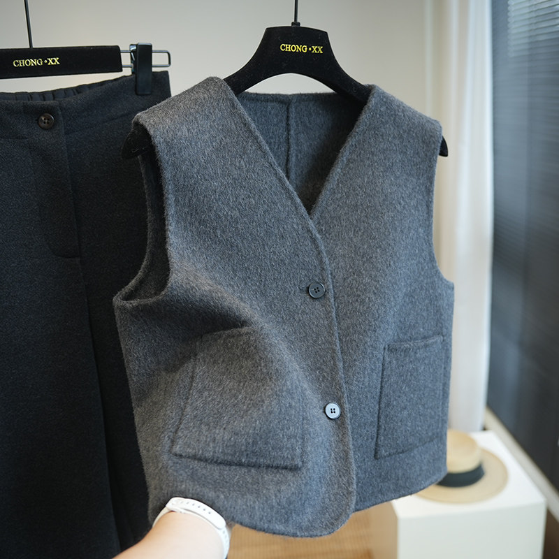 虫小小 羊毛羊驼毛双面呢内搭背心叠穿马甲女毛呢短外套秋冬A73J,淘宝优惠券,粉丝福利购,淘宝优惠卷