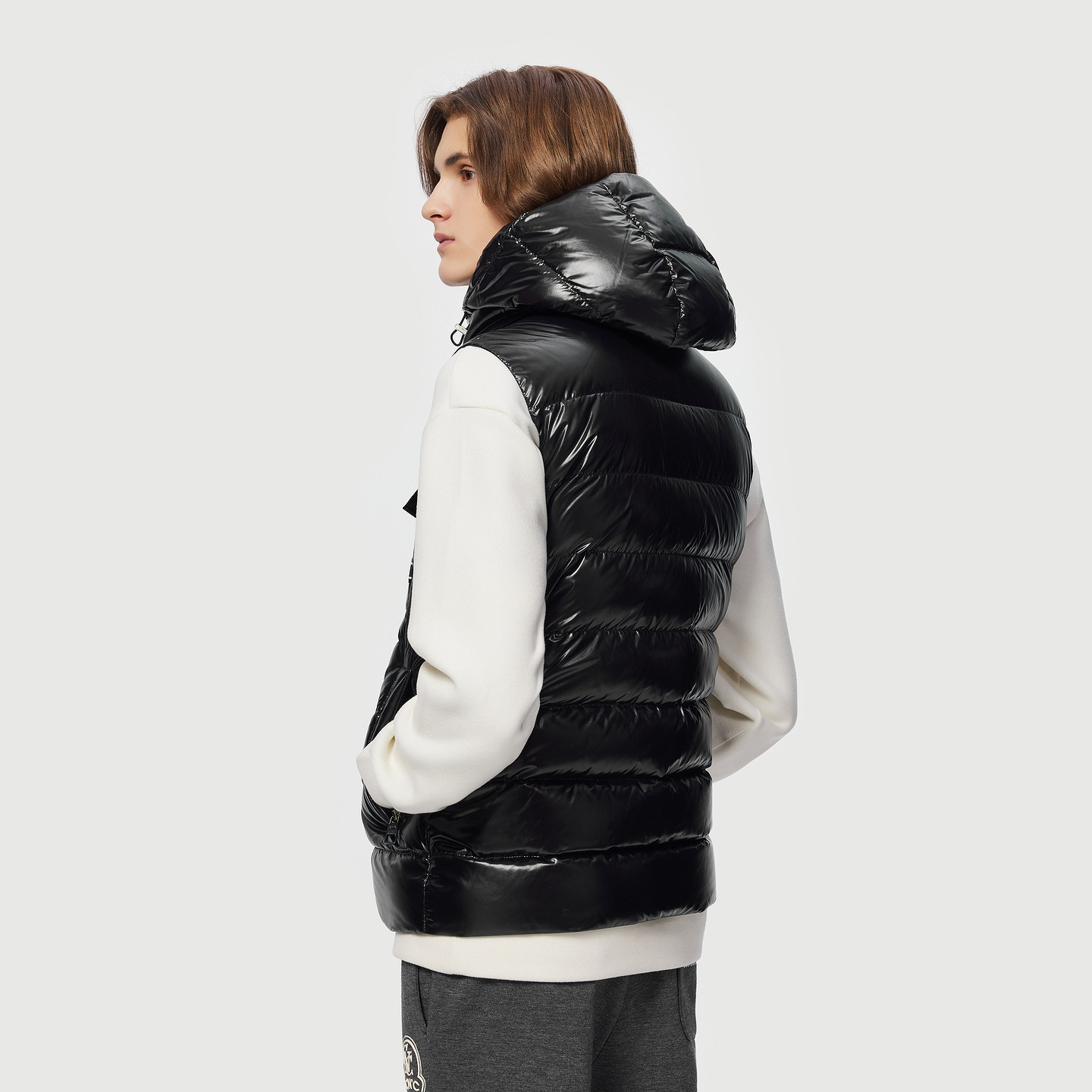 CNC男装25冬季新款连帽厚款保暖男士羽绒马甲黑色轻奢羽绒背心,淘宝优惠券,粉丝福利购,淘宝优惠卷