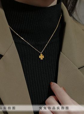 【钛钢不掉色】保色金色光面平面幸运草项链四叶草锁骨项链礼物女