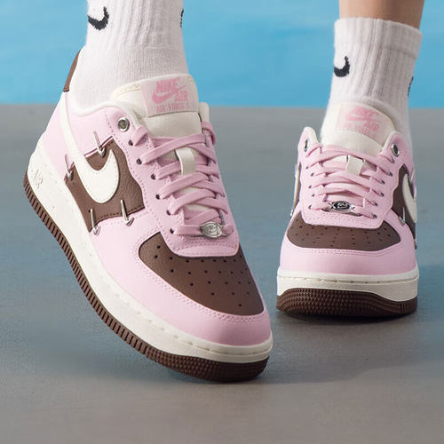 滔搏丨Nike耐克女AF1空军一号低帮运动百搭休闲板鞋子IO7595-211 - 图0