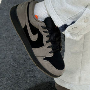 NIKE耐克男子AIR JORDAN 1复古运动鞋休闲篮球鞋IB7109-005