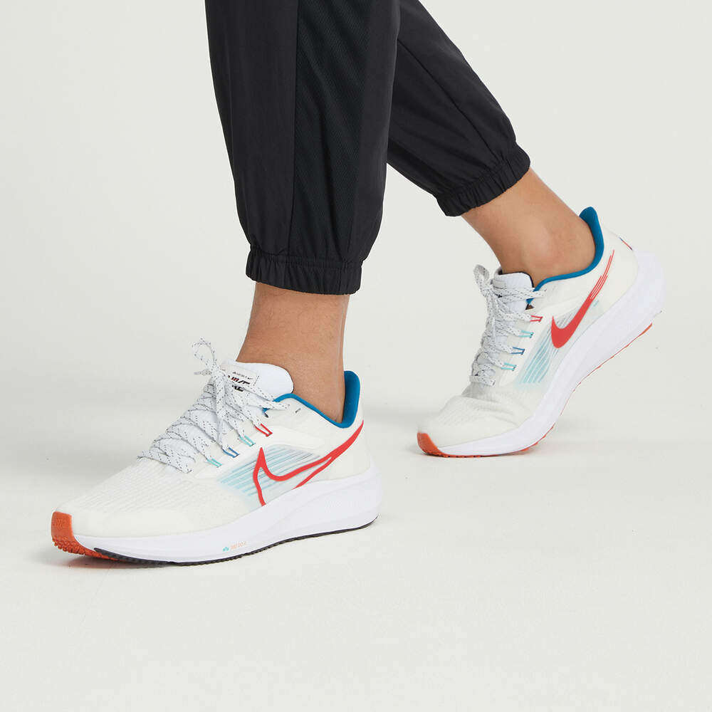 nike 2023年新款男子39跑步鞋 TOPSPORTS跑步鞋