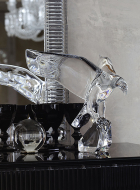 Baccarat/巴卡拉白肩雕摆件