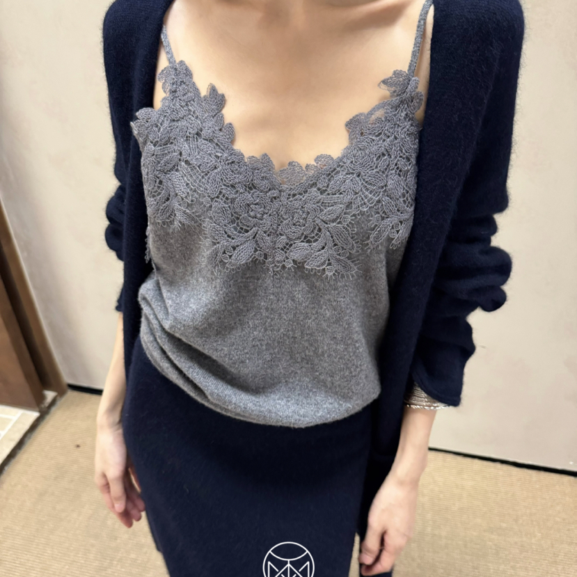 TOMORROW ANN秋新山羊绒老钱风拼接蕾丝时尚吊带显瘦背心女12213 - 图2