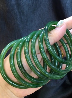 天然和田碧玉手镯碧玉圆条手镯细条叮当镯