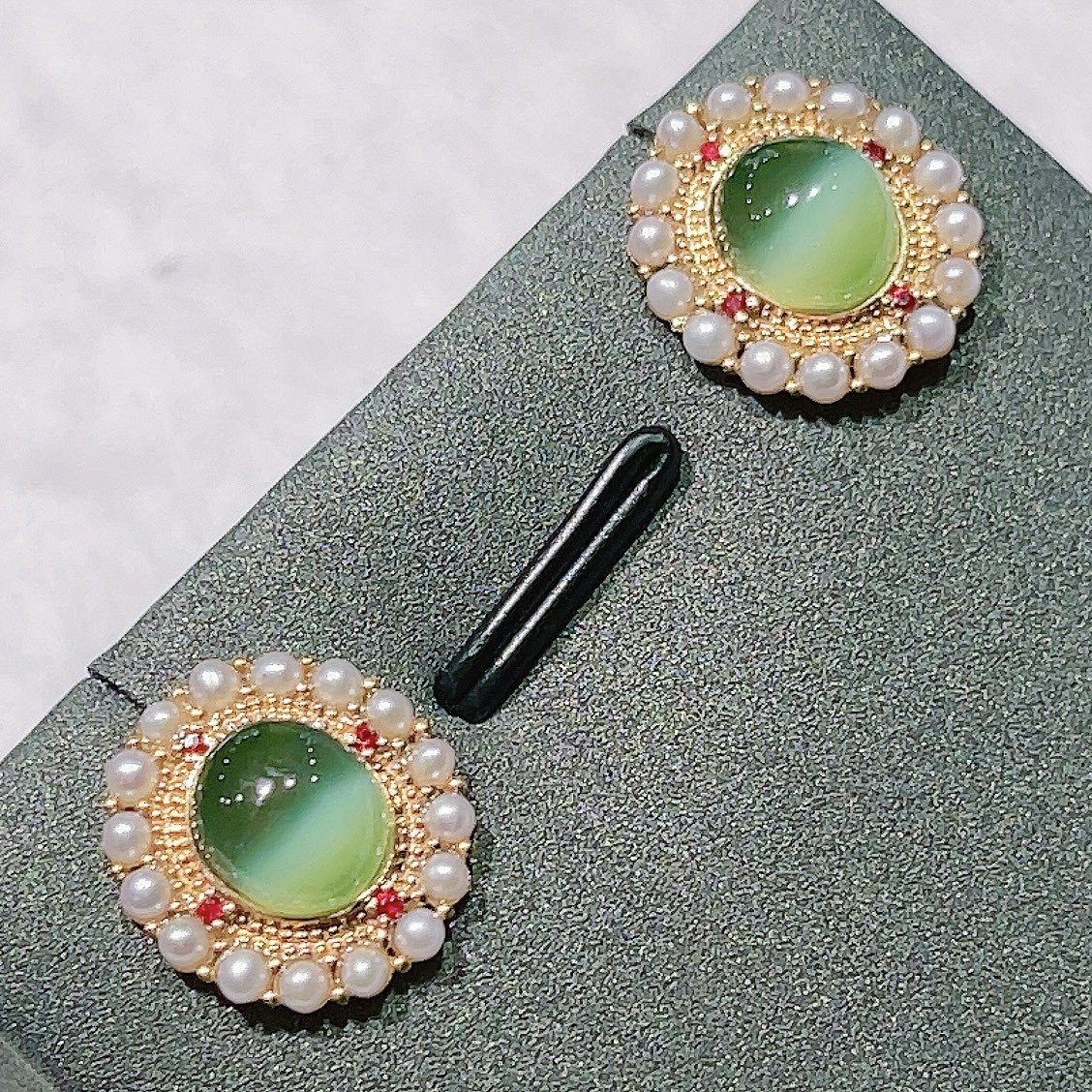 天然和田玉碧玉老料猫眼耳钉镶珍珠18k金镶嵌耳钉,淘宝优惠券,粉丝福利购,淘宝优惠卷