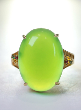天然和田玉碧玉戒指阳绿碧玉蛋面戒指18k金镶嵌