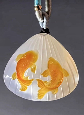 天然玛瑙玉髓掌上明珠贝壳吊坠生肖兔挂件俏色贝壳吊坠送儿子女儿