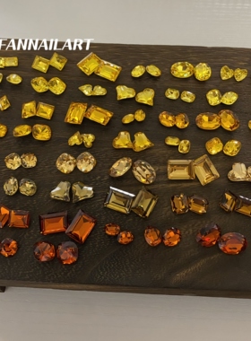 爆闪金黄色美拉德异形尖底美甲钻