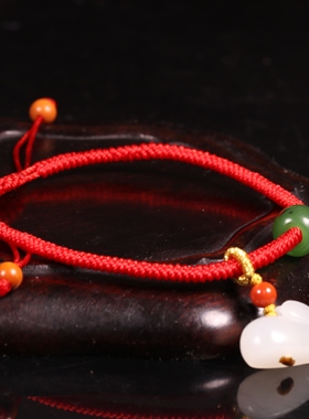 新疆和田玉籽料白玉生肖兔子手饰