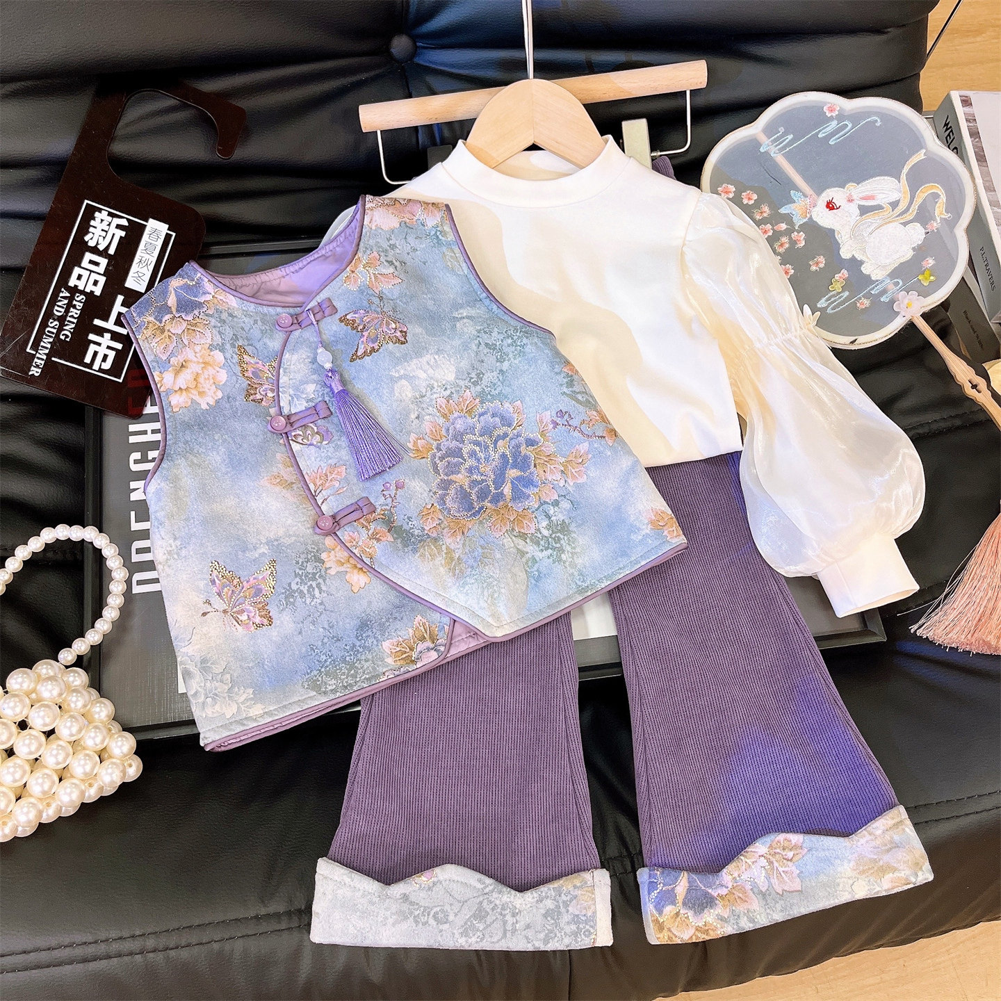 韩韩良品中大童国风套装2025秋季新款牡丹花马甲打底衫长裤三件套,淘宝优惠券,粉丝福利购,淘宝优惠卷