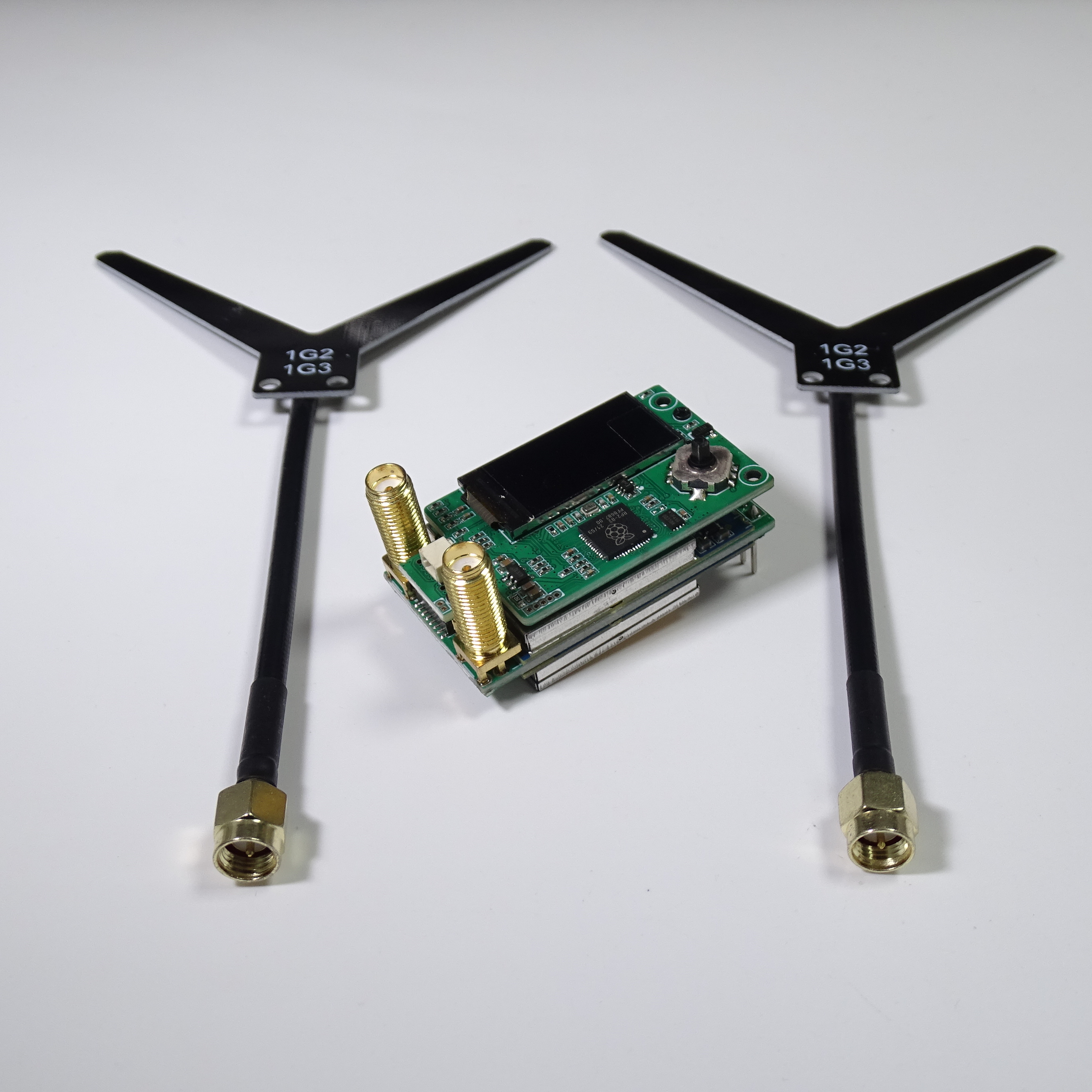 VRX-S4 图传双接收机 1.2/1.3GHz 9CH 直插FatShark Skyzone 眼镜 - 图3