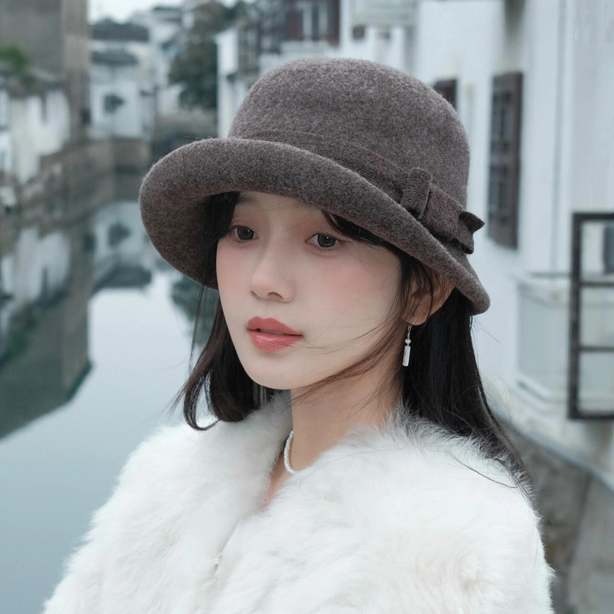 韩国出口羊毛礼帽女秋冬显脸小百搭气质千金盆帽法式复古渔夫帽子