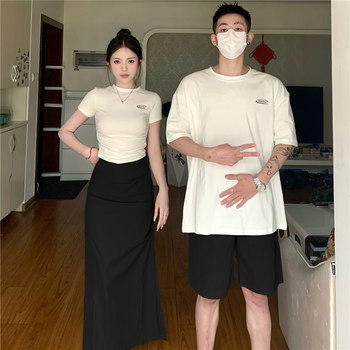 Couple wear summer 2024 new niche design T-sleeved short-sleeved T-shirt two-piece set French style one dress and one skirt ins trend