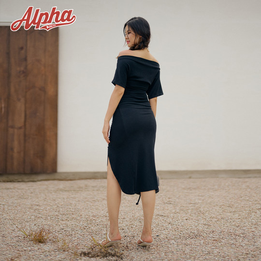 AlphaGym一字肩荡领裙女夏法式高级感慵懒莫代尔高弹褶皱连衣裙