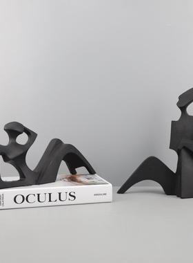 欧式创意简约黑色铸铁抽象人物摆件办公室客厅餐厅卧室家居装饰品