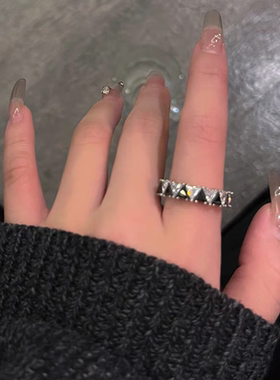 甜酷戒指女开口可调节宝石排钻精致时尚轻奢高级感宝石食指指环