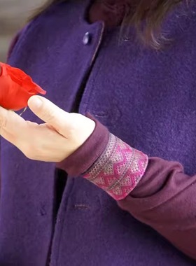 老绣系列柜中缘原创民族风手作双面老绣手环松桃绣和老织锦限量