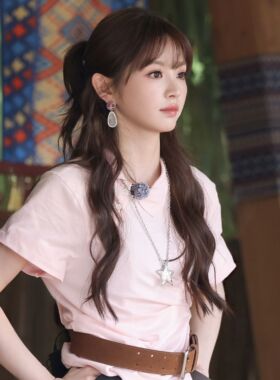 田曦薇同款多巴胺锆石星星吊坠项链女甜酷辣妹长款卫衣链百搭颈链