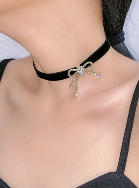 网红同款缪家镶钻蝴蝶结颈链ins小众轻奢闪钻锁骨链黑色丝绒颈带