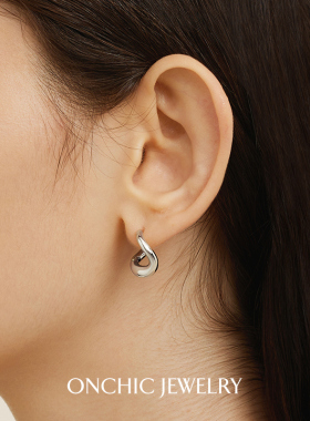 【李佳琦直播间】Onchic项链女扭线耳环高级感小众锁骨耳钉轻奢