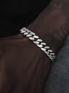 钛钢不掉色满钻古巴手链