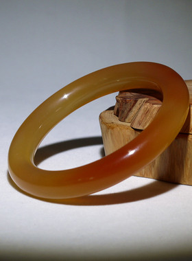 天然巴西圆条冰种玉髓镯子美人条