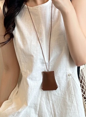 挂脖磁吸多功能皮革墨镜夹项链