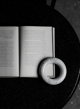 简约大理石样板房轻奢酒柜饰品