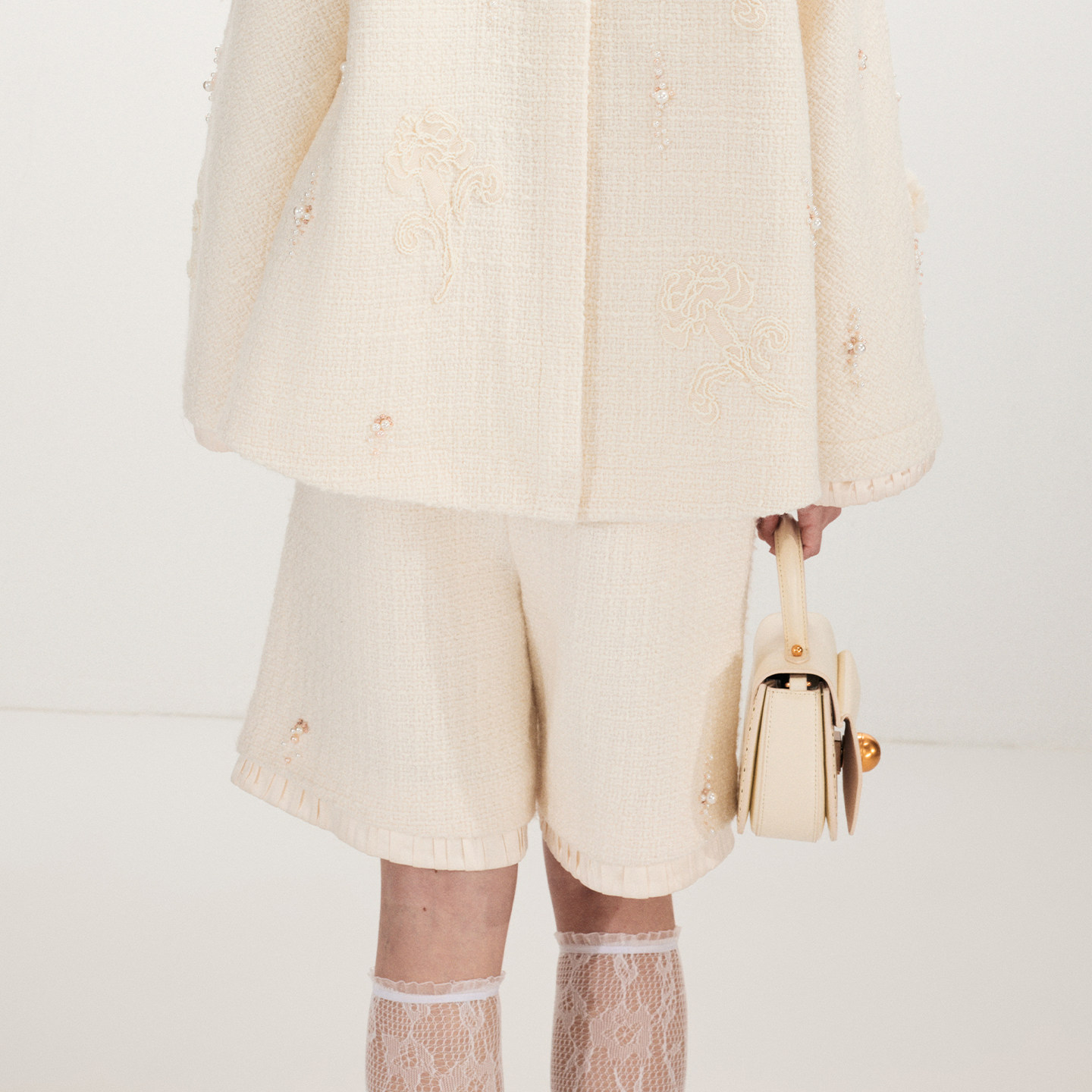 lefame拉飞姆2026春季新款时尚花朵珠绣珍珠装饰粗花呢短裤休闲裤,淘宝优惠券,粉丝福利购,淘宝优惠卷