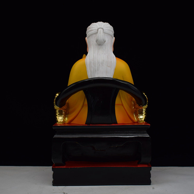 PRAYING  STATUE 16