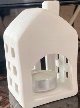 手工简约陶瓷房屋房子小夜灯创意桌面摆件小宠物窝小鱼躲避屋仓鼠