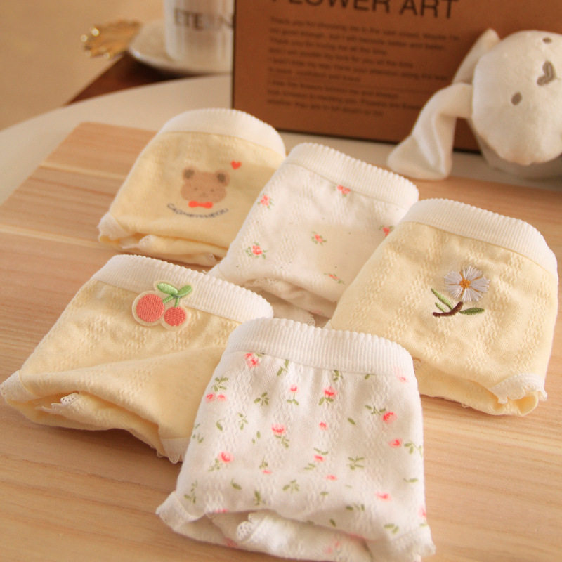 A类婴儿棉抑菌裆三角内裤女童纯棉刺绣雏菊中腰碎花少女孩甜美ins,淘宝优惠券,粉丝福利购,淘宝优惠卷