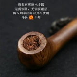 Мали твердое дерево дым на трубу