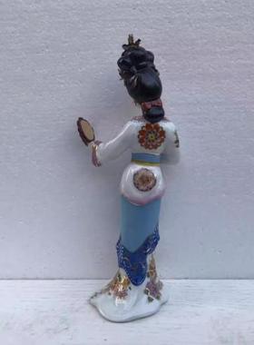 陶瓷白姑娘白蛇仙姑塑像摆件