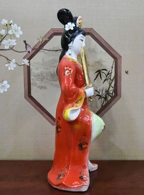 陶瓷彩绘侠女手拿剑持剑仙女神像