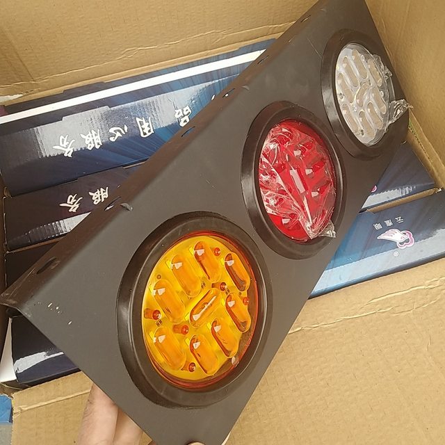 Trailer rear tail light ປະກອບ LED ຫ້າມລໍ້ taillight ການຊີ້ນໍາ