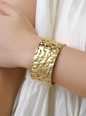 欧美跨境可调节开口宽版手镯重工捶纹纹理感夸张个性设计钛钢镀金