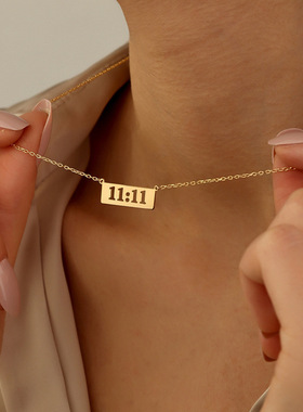 欧美爆款11:11长方牌吊坠项链钛钢镀18K金天使数字幸运ins风项链