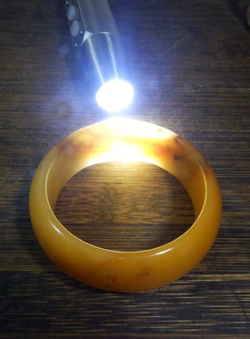 10236号 新疆克拉玛依金丝玉宽版手镯 内径59mm